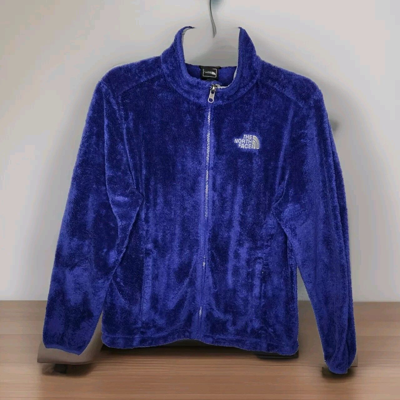 The North Face Women's Plush Osito Full Zip Furry Soft To Touch Purple Jacket